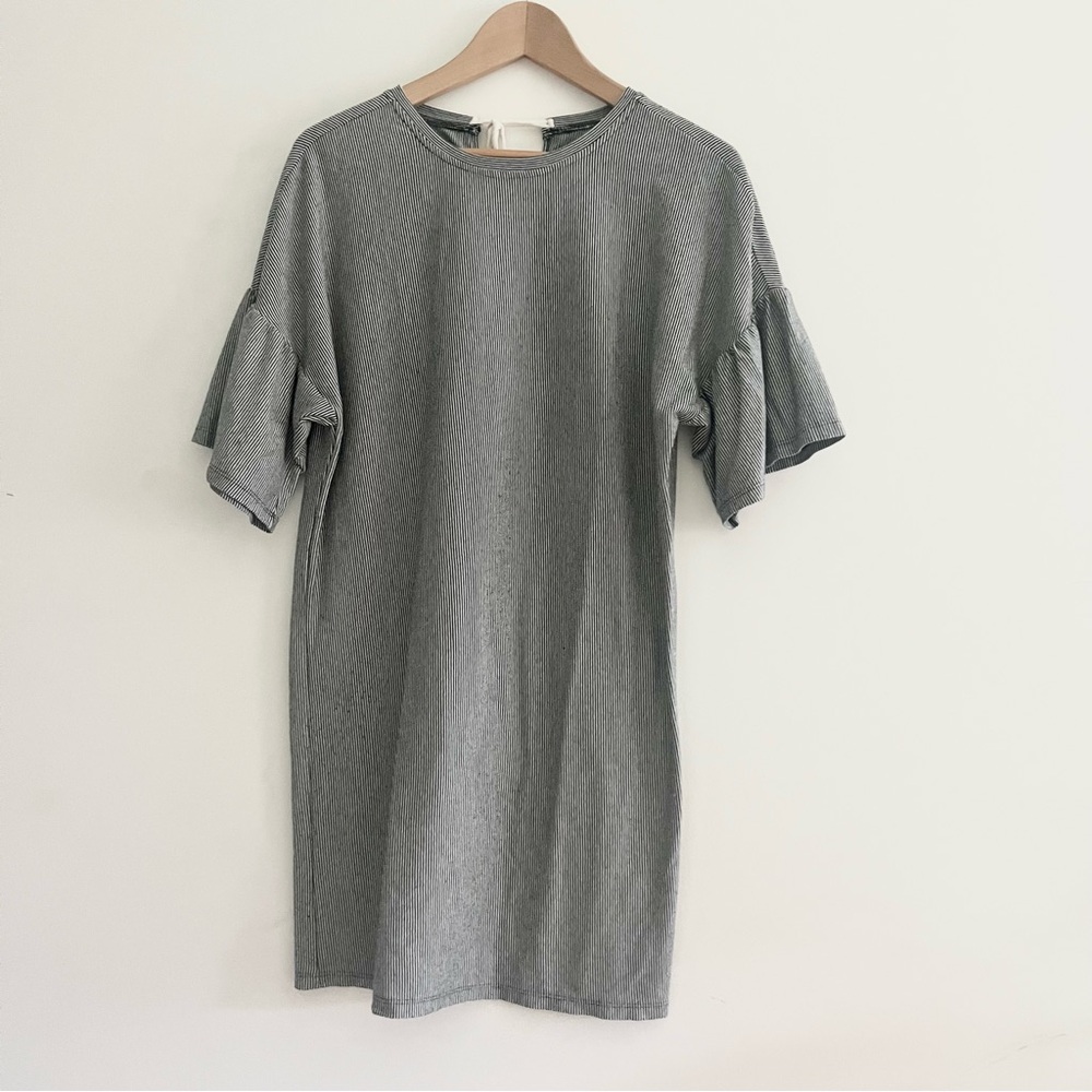 Mystic Prism by Listicle Shirt Dress Frilly Short Sleeves SM Black/White Stripes